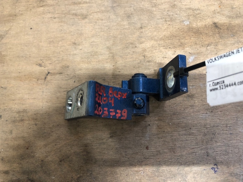 Запчасть петля двери верхняя задняя правая VOLKSWAGEN JETTA USA 10-17 2017 Седан 1.4L TSI I-4 Turbocharged 8K0 831 402 G Б/У Петля двери верхняя задняя правая VOLKSWAGEN JETTA USA 10-17 2017 Седан 1.4L TSI I-4 Turbocharged 8K0 831 402 G Б/У