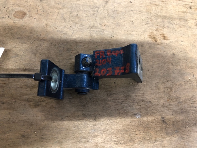 Петля двери верхняя передняя правая VOLKSWAGEN JETTA USA 10-17 2017 Седан 1.4L TSI I-4 Turbocharged 8K0 831 402 G Б/У