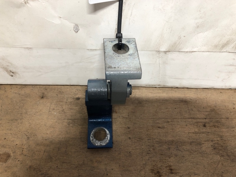 Петля двери верхняя передняя правая JETTA USA 10-17 2017 Седан 1.4L TSI I-4 Turbocharged