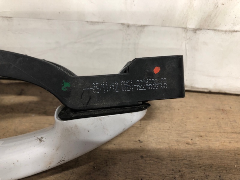 Ручка двери наружная задняя правая FORD FOCUS 10-18 Хетчбек 2.0L GDI I4 flex fuel engine Ручка двери наружная задняя правая FORD FOCUS 10-18 Хетчбек 2.0L GDI I4 flex fuel engine