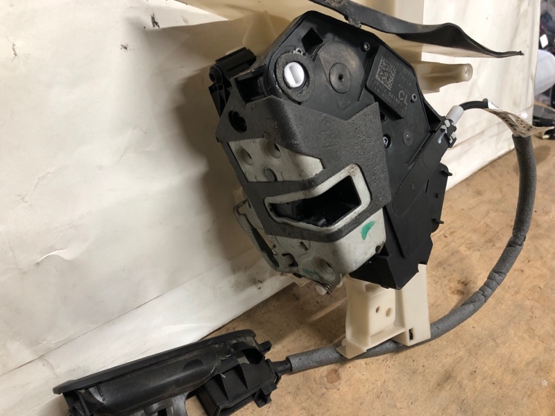 Замок двери задний левый FOCUS 10-18 2012 Хетчбек 2.0L GDI I4 flex fuel engine