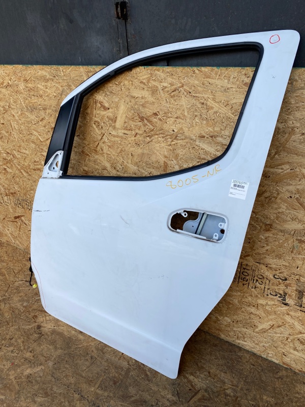 Дверь передняя левая NISSAN NV200 USA 13- Минивэн 2.0L 4
