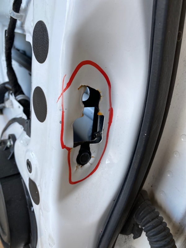 Дверь передняя левая NV200 USA 13- 2017 Минивэн 2.0L 4