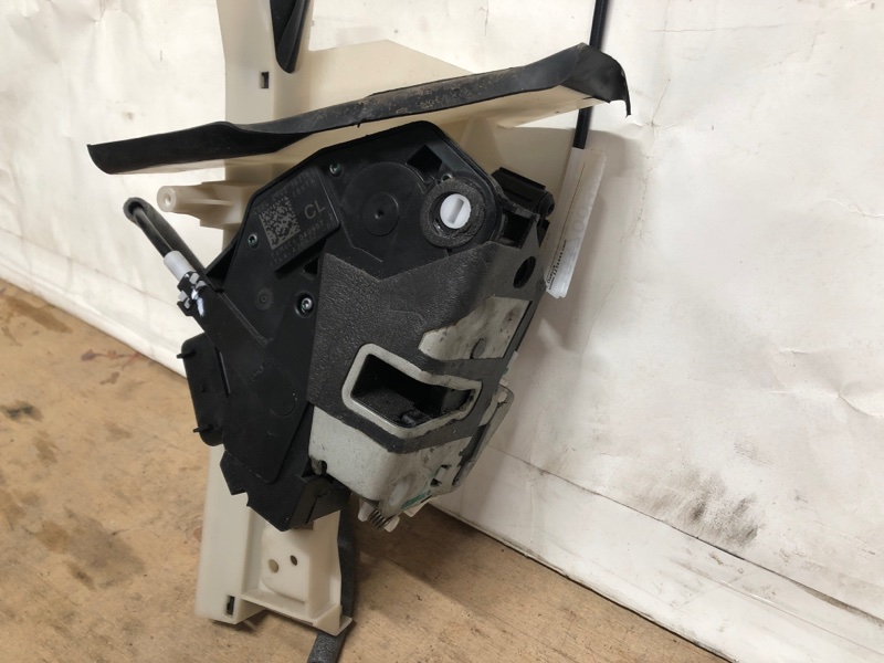 Замок двери задний правый FORD FOCUS 10-18 Хетчбек 2.0L GDI I4 flex fuel engine