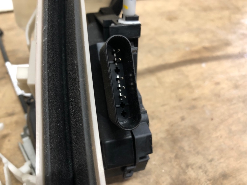 Замок двери задний правый FOCUS 10-18 2012 Хетчбек 2.0L GDI I4 flex fuel engine