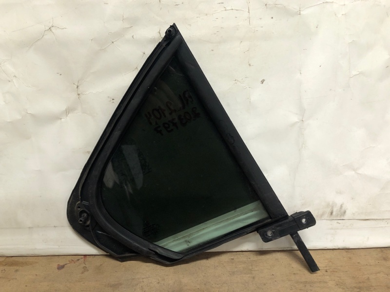 Стекло двери глухое заднее левое VOLKSWAGEN JETTA USA 10-17 Седан 1.4L TSI I-4 Turbocharged