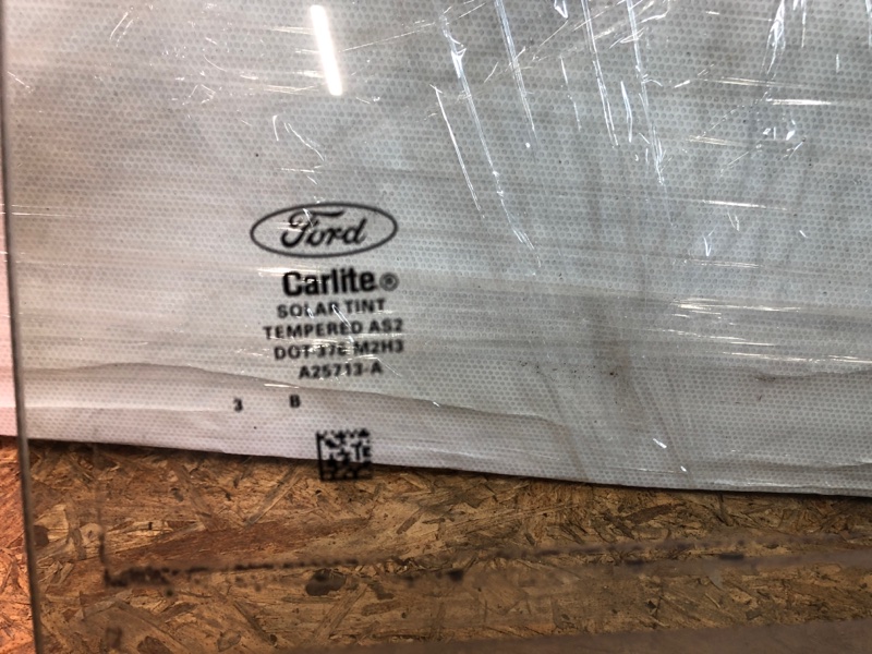 Стекло двери заднее левое FORD FOCUS 10-18 Хетчбек 2.0 C20HDEX