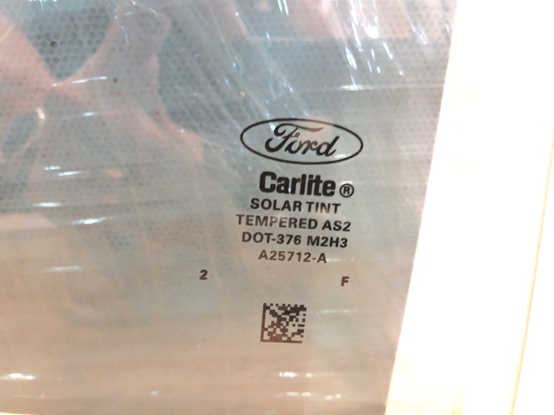 Стекло двери заднее правое FORD FOCUS 10-18 Хетчбек 2.0L GDI I4 flex fuel engine Стекло двери заднее правое FORD FOCUS 10-18 Хетчбек 2.0L GDI I4 flex fuel engine