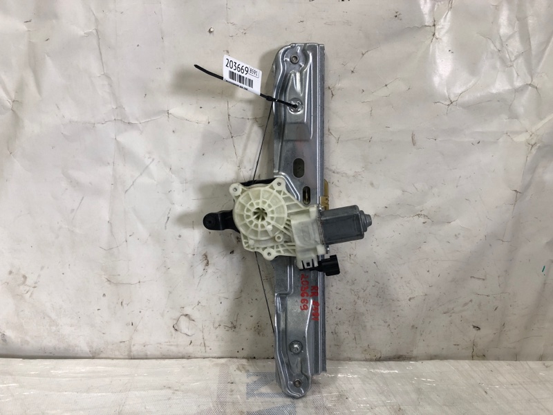 Стеклоподъемник задний правый FORD FOCUS 10-18 2013 Хетчбек 2.0 C20HDEX CM5Z-5827000-A Б/У