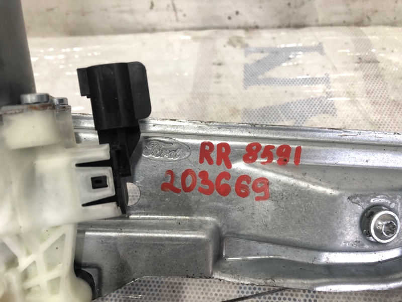 Стеклоподъемник задний правый FOCUS 10-18 2013 Хетчбек 2.0 C20HDEX