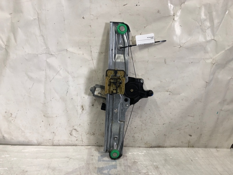 Стеклоподъемник задний правый FORD FOCUS 10-18 Хетчбек 2.0L GDI I4 flex fuel engine