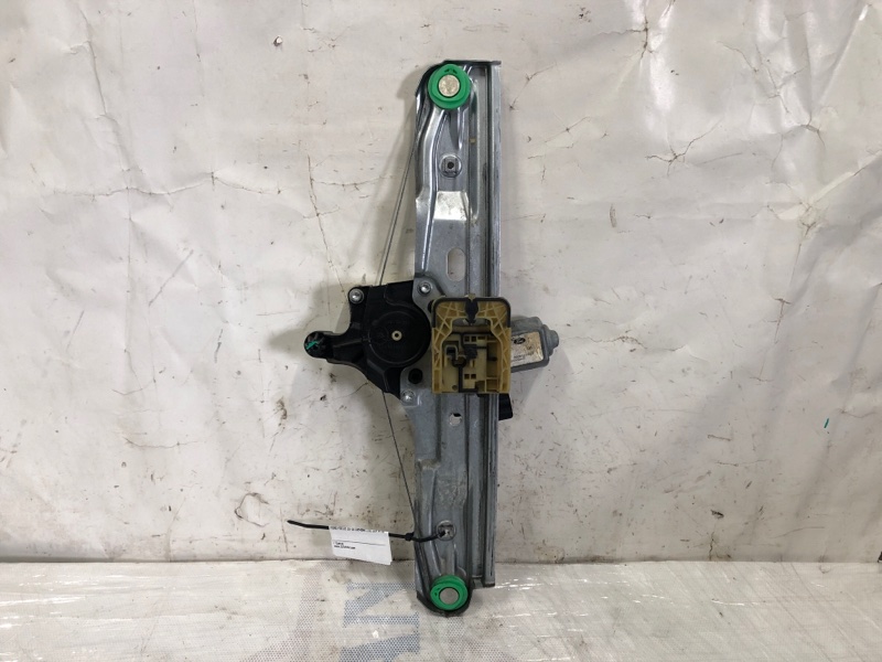 Стеклоподъемник задний левый FORD FOCUS 10-18 Хетчбек 2.0L GDI I4 flex fuel engine