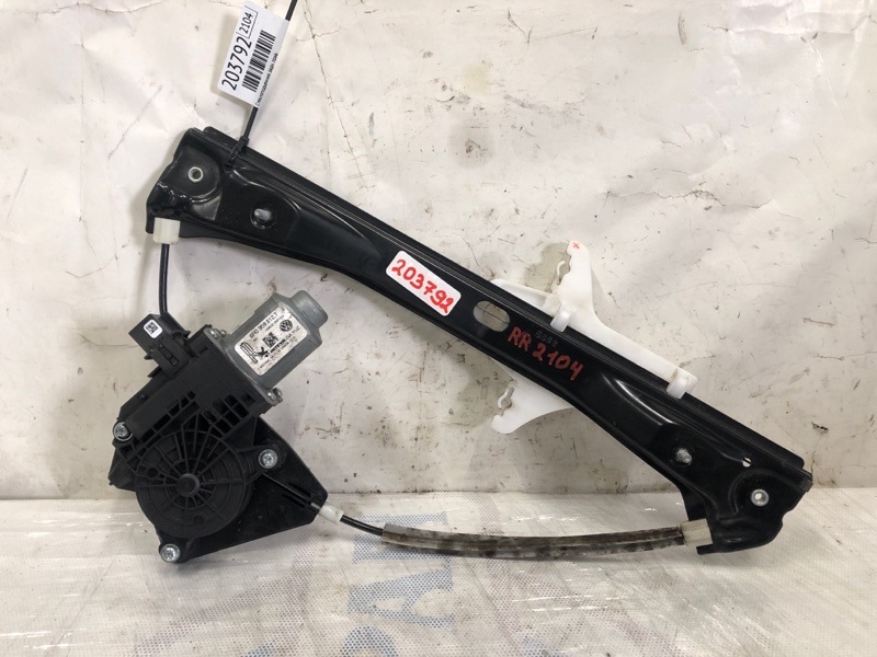 Запчасть стеклоподъемник задний правый VOLKSWAGEN JETTA USA 10-17 2017 Седан 1.4L TSI I-4 Turbocharged 5C6 839 462 B Б/У Стеклоподъемник задний правый VOLKSWAGEN JETTA USA 10-17 2017 Седан 1.4L TSI I-4 Turbocharged 5C6 839 462 B Б/У