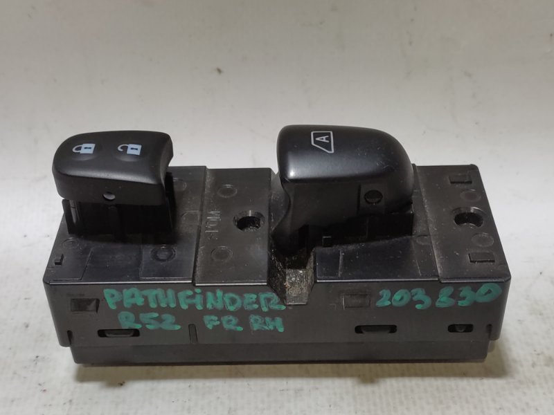 Кнопка стеклоподъемника передняя правая NISSAN PATHFINDER R52 12-21 2014 3.5L 6 254113KA1A Б/У