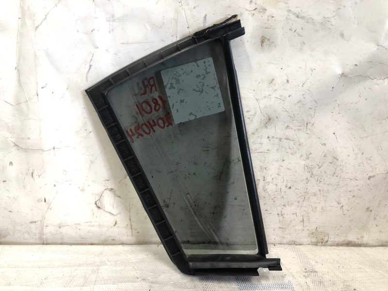 Стекло двери глухое заднее левое MAZDA 3 BK 03-08 Седан 2.3 Стекло двери глухое заднее левое MAZDA 3 BK 03-08 Седан 2.3