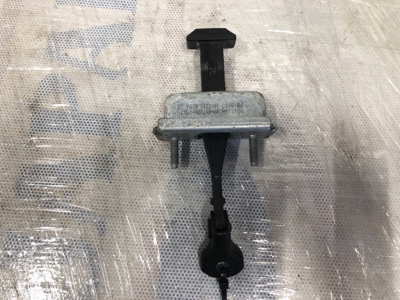 Ограничитель двери задний правый FOCUS 10-18 2012 Хетчбек 2.0L GDI I4 flex fuel engine