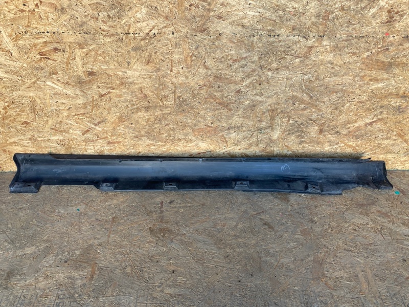 Накладка порога наружная левая FOCUS 10-18 2012 Хетчбек 2.0L GDI I4 flex fuel engine