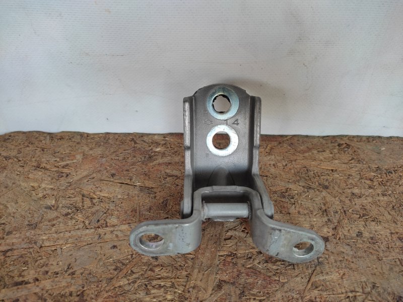 Петля двери нижняя передняя правая ROGUE 08-15 2011 2.5 QR25DE Петля двери нижняя передняя правая ROGUE 08-15 2011 2.5 QR25DE