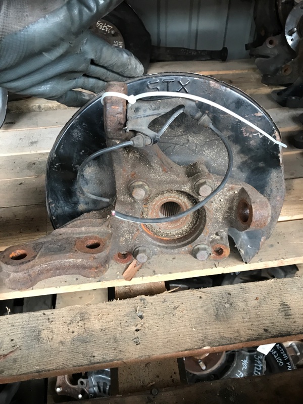 Кулак поворотный передний правый HONDA PILOT 08-15 51210-STX-A02 Б/У