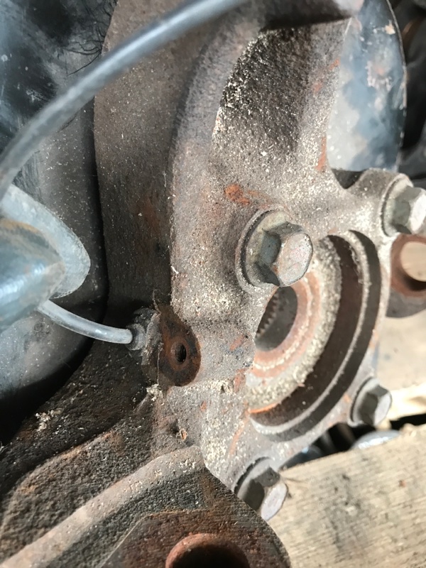 Кулак поворотный передний правый HONDA PILOT 08-15