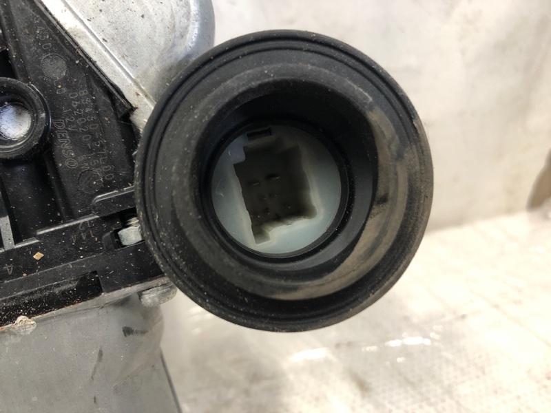 Стеклоподъемник передний правый SUZUKI KIZASHI 09-14 Седан 2.4 Стеклоподъемник передний правый SUZUKI KIZASHI 09-14 Седан 2.4