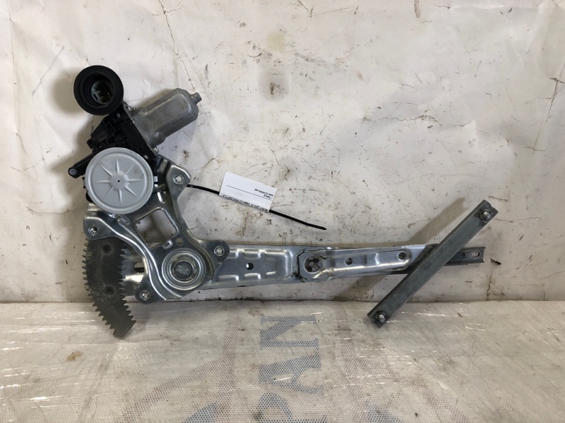 Стеклоподъемник задний правый INFINITI Q50 20- 2021 Седан 3.0 VR30DDTT 82720-4GA0B Б/У