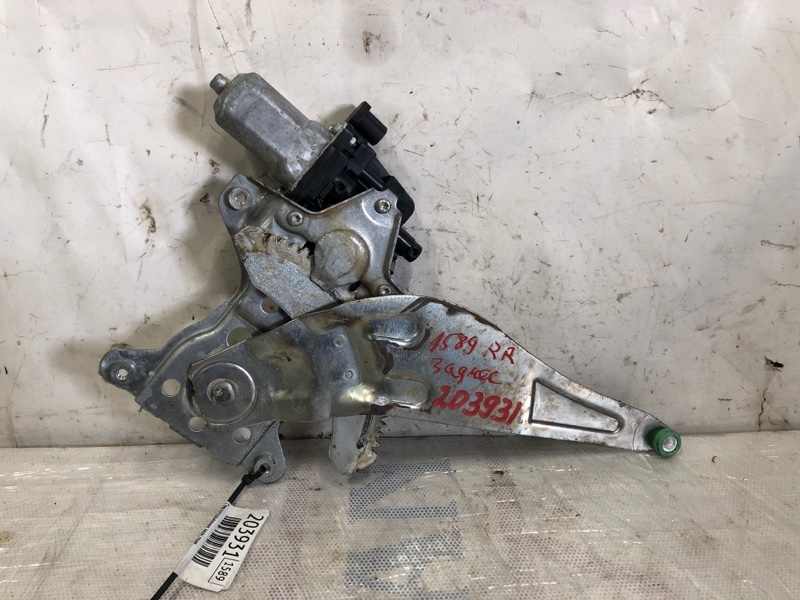 Запчасть стеклоподъемник задний правый SUZUKI SX4 06-13 2008 Седан J20A 83501-79J11 Б/У Стеклоподъемник задний правый SUZUKI SX4 06-13 2008 Седан J20A 83501-79J11 Б/У