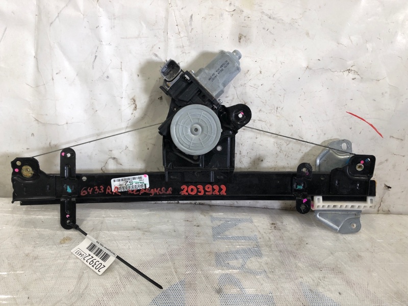 Запчасть стеклоподъемник передний правый NISSAN SENTRA B17 12-21 2014 Седан 1.8 80720-9AM0A Б/У Стеклоподъемник передний правый NISSAN SENTRA B17 12-21 2014 Седан 1.8 80720-9AM0A Б/У