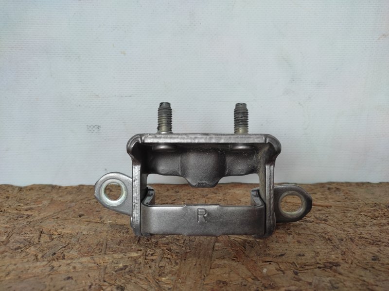 Петля двери верхняя задняя правая ROGUE 08-15 2011 2.5 QR25DE