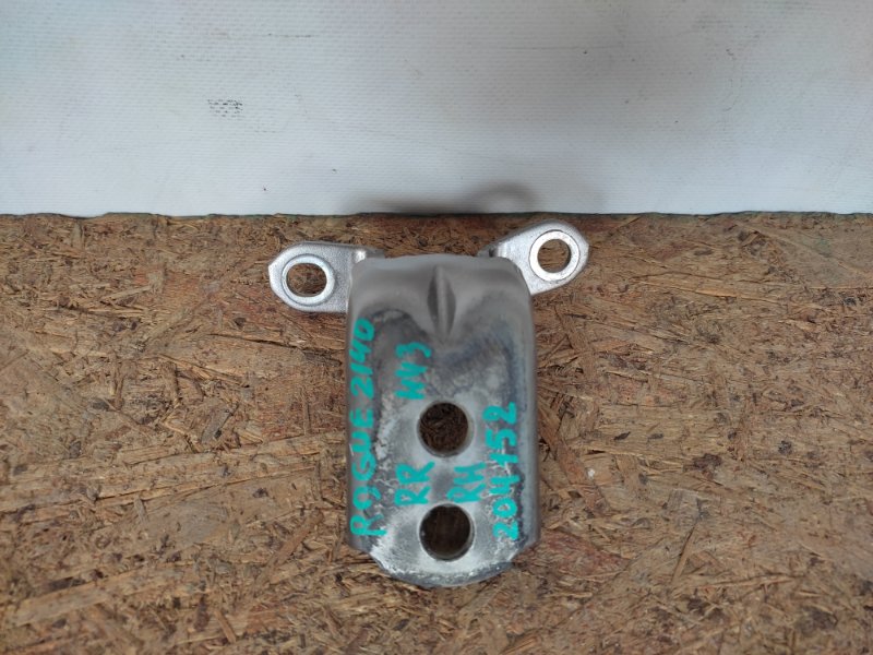 Запчасть петля двери нижняя задняя правая NISSAN ROGUE 08-15 2011 2.5 QR25DE 82420-4P00A Б/У Петля двери нижняя задняя правая NISSAN ROGUE 08-15 2011 2.5 QR25DE 82420-4P00A Б/У