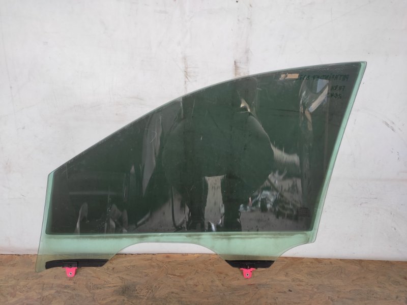 Стекло двери переднее правое NISSAN PATHFINDER R52 12-21 3.5L 6 Стекло двери переднее правое NISSAN PATHFINDER R52 12-21 3.5L 6