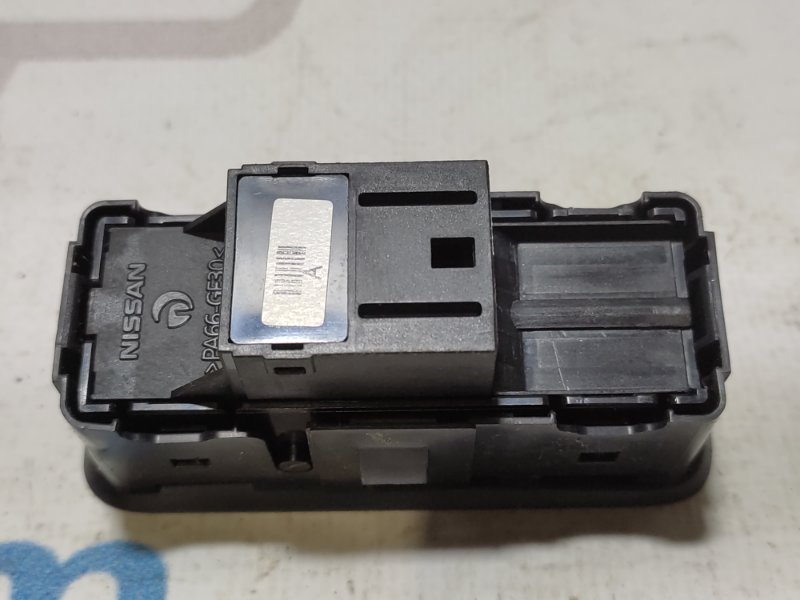 Блок кнопок памяти сидений PATHFINDER R52 12-21 2014 3.5L 6