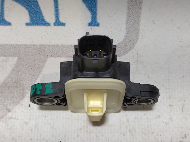 Датчик удара передний правый NISSAN PATHFINDER R52 12-21 3.5L 6