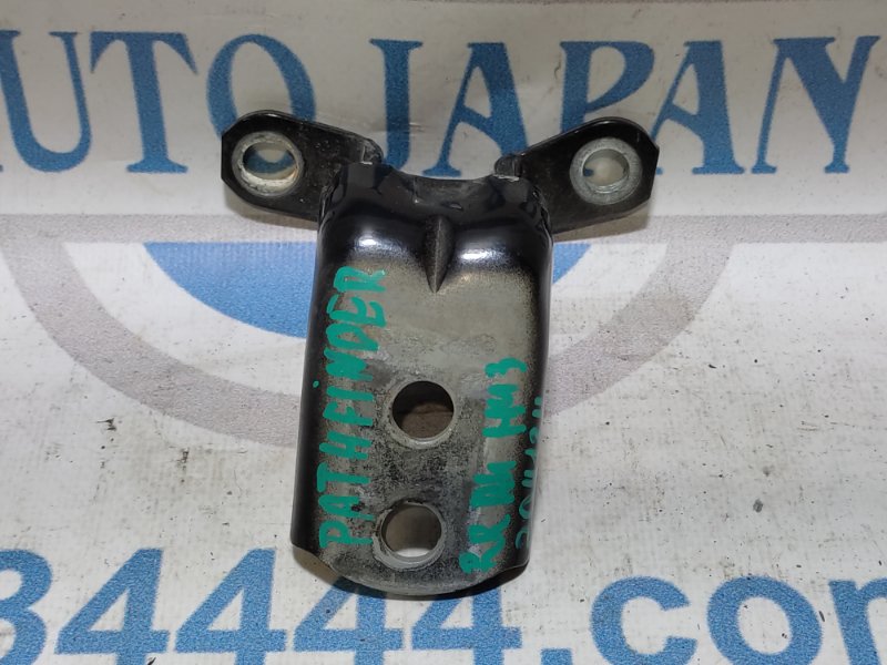 Петля двери нижняя задняя правая NISSAN PATHFINDER R52 12-21 2014 3.5L 6 80401-ZX60A Б/У