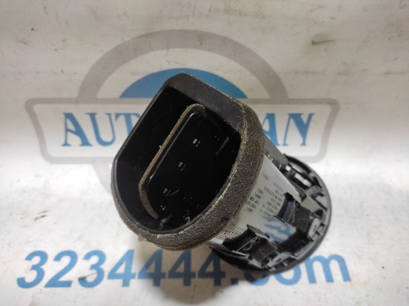 Дефлектор воздушный правый NISSAN PATHFINDER R52 12-21 3.5L 6