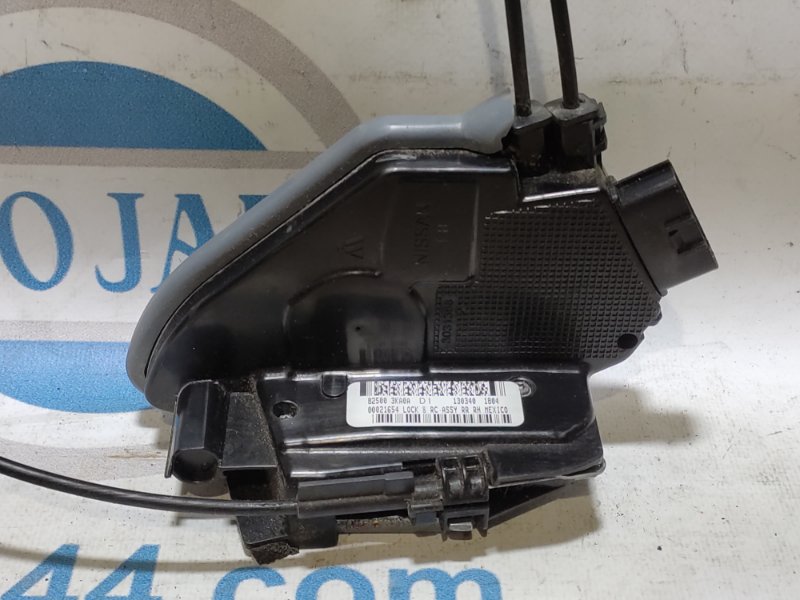 Замок двери задний правый NISSAN PATHFINDER R52 12-21 3.5L 6