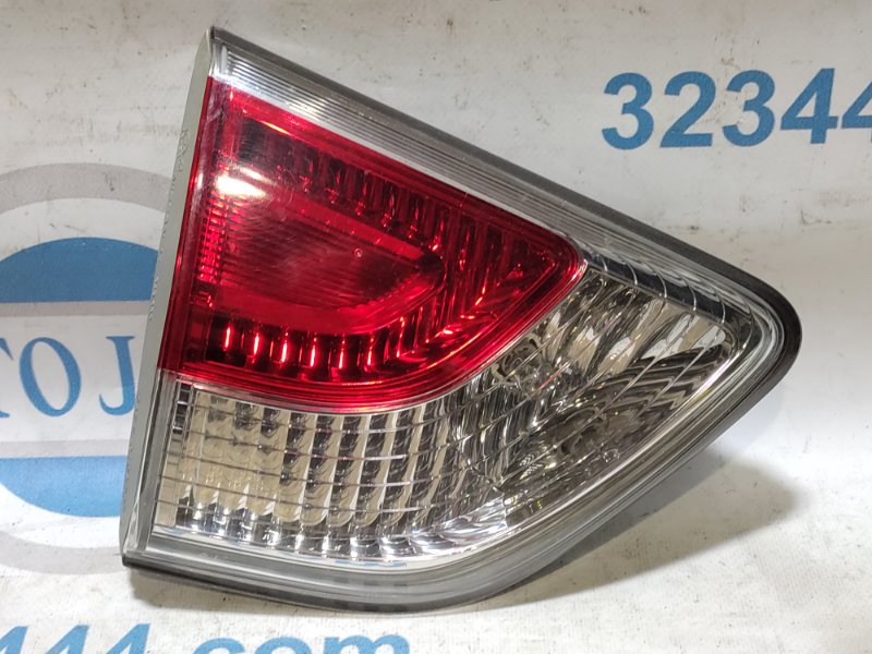 Фонарь внутренний левый NISSAN PATHFINDER R52 12-21 2014 3.5L 6 26555-3KA2A Б/У