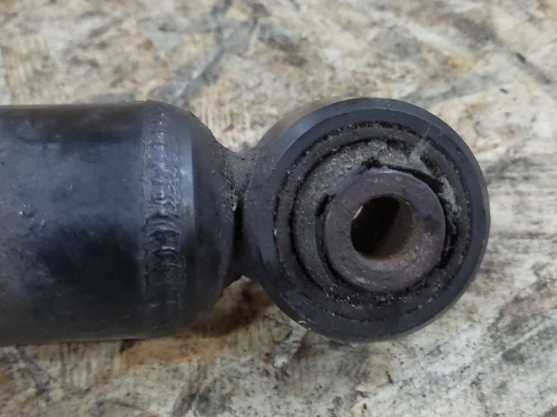 Амортизатор задний NISSAN PATHFINDER R52 12-21 3.5L 6 Амортизатор задний NISSAN PATHFINDER R52 12-21 3.5L 6