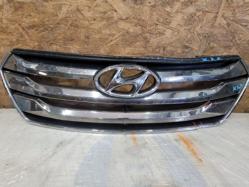 Решетка радиатора передняя HYUNDAI SANTA FE (DM) 12-18 2013 Внедорожник 86351-2W000 Б/У