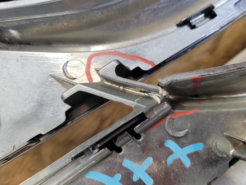 Решетка радиатора передняя SANTA FE (DM) 12-18 2013 Внедорожник