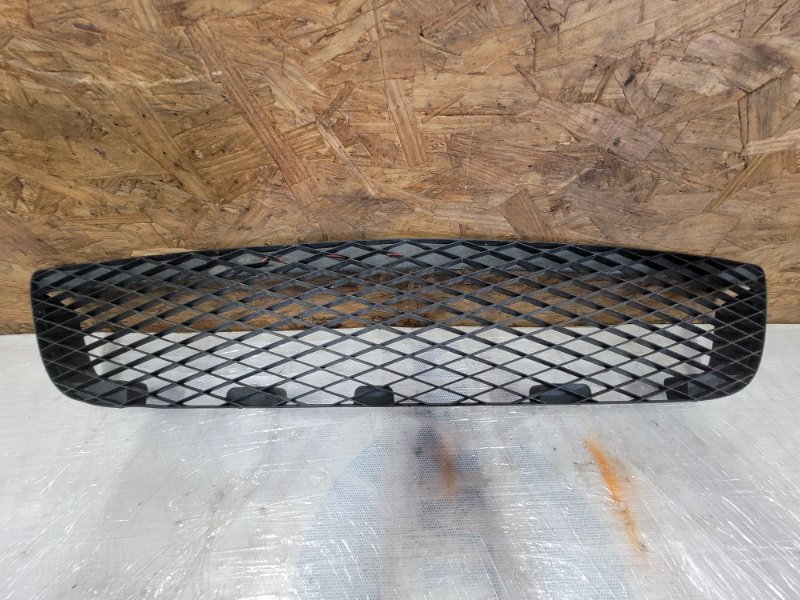 Решетка переднего бампера MAZDA 3 BK 03-08 2004 Седан 2.3 BN9C-50-1T1A Б/У