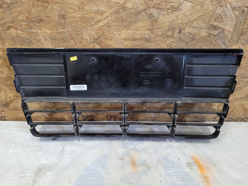 Решетка переднего бампера FORD FOCUS 10-18 Хетчбек 2.0L GDI I4 flex fuel engine