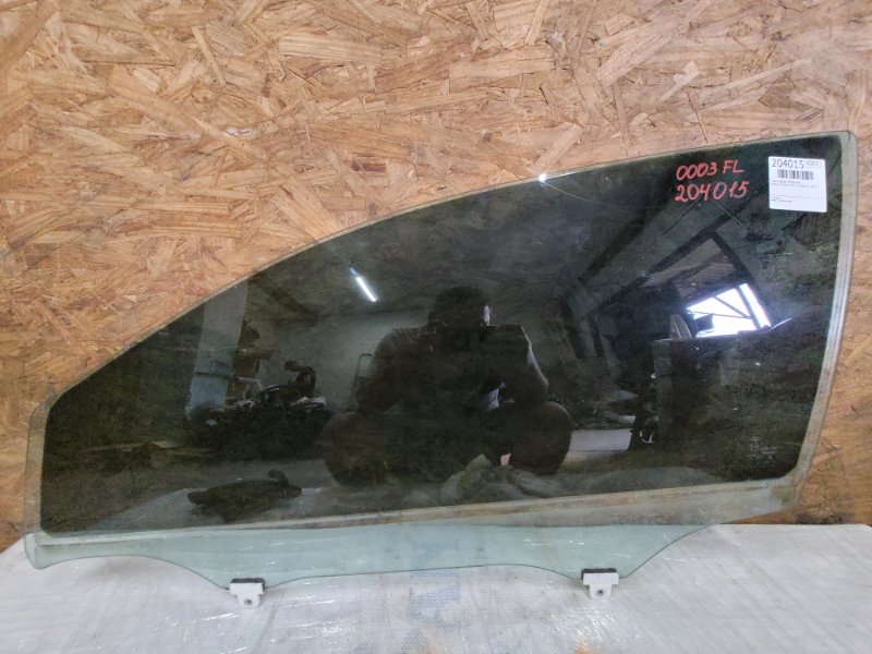 Запчасть стекло двери переднее левое SUZUKI KIZASHI 09-14 2011 Седан 2.4 84502-57L00 Б/У Стекло двери переднее левое SUZUKI KIZASHI 09-14 2011 Седан 2.4 84502-57L00 Б/У