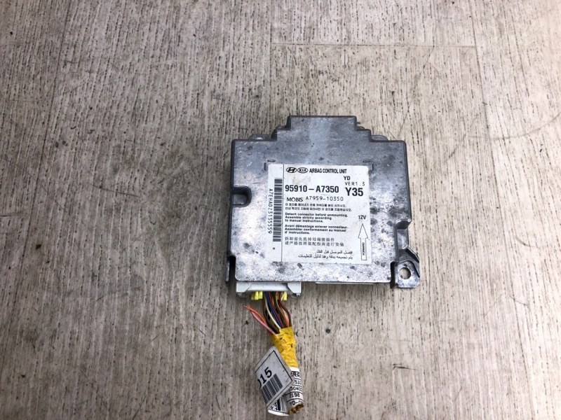 Запчасть блок управления airbag KIA FORTE YD 12- 2015 YD 1.8 G4NB 95910-A7350 Б/У Блок управления AIRBAG KIA FORTE YD 12- 2015 YD 1.8 G4NB 95910-A7350 Б/У