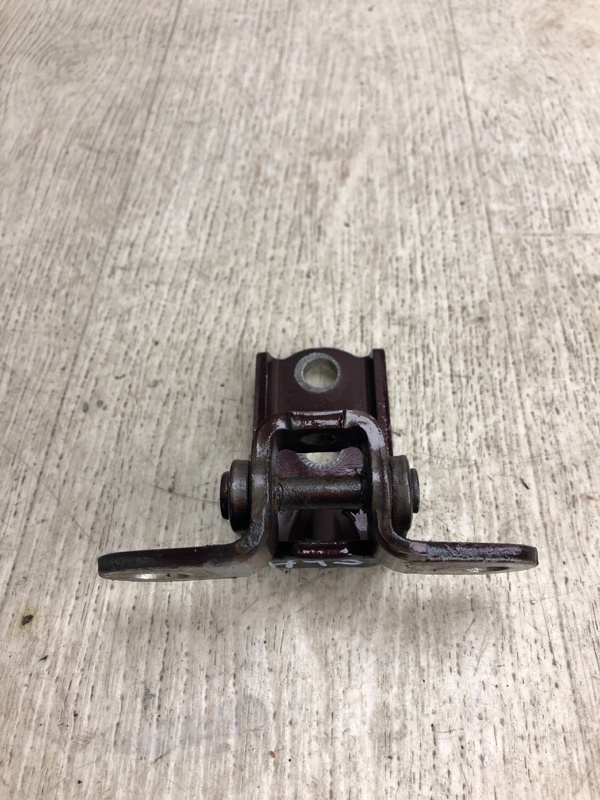 Петля двери нижняя задняя правая KIA SORENTO XM 09-14 XM 3.5 G6DC Петля двери нижняя задняя правая KIA SORENTO XM 09-14 XM 3.5 G6DC