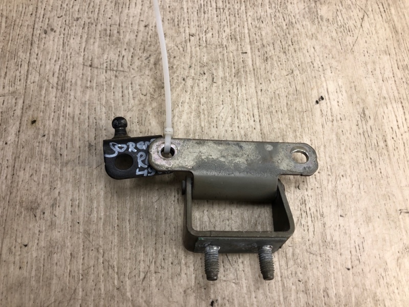 Петля крышки багажника задняя левая SORENTO XM 09-14 2010 XM 3.5 G6DC