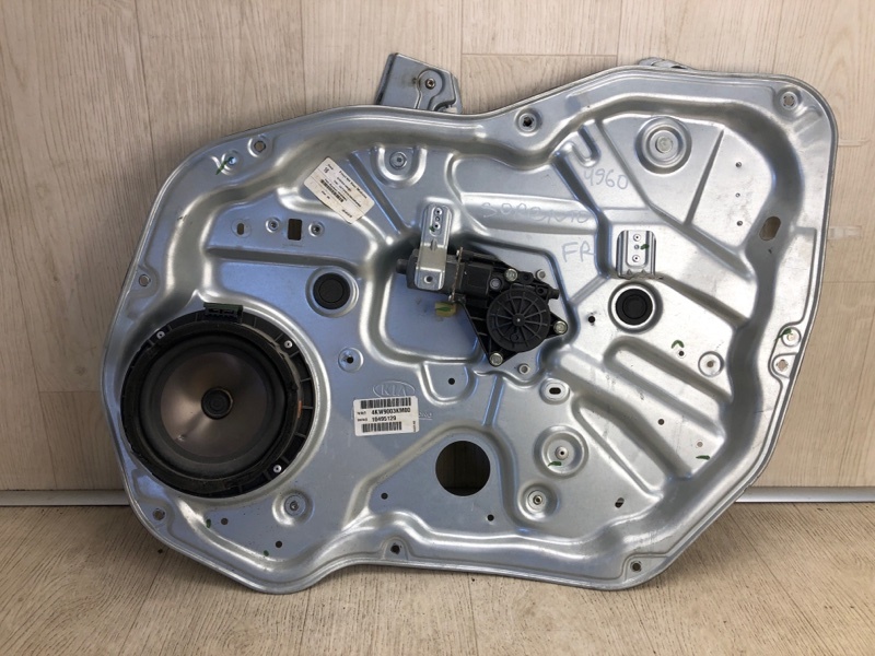 Запчасть стеклоподъемник передний правый KIA SORENTO XM 09-14 2010 XM 3.5 G6DC 82402-1U000 Б/У Стеклоподъемник передний правый KIA SORENTO XM 09-14 2010 XM 3.5 G6DC 82402-1U000 Б/У