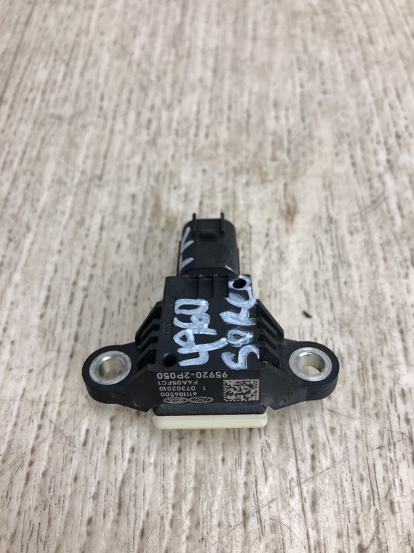 Датчик удара передний правый KIA SORENTO XM 09-14 XM 3.5 G6DC