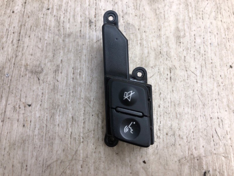 Запчасть кнопки на руль левые KIA SORENTO XM 09-14 2010 XM 3.5 G6DC 96720-2P100XMV Б/У Кнопки на руль левые KIA SORENTO XM 09-14 2010 XM 3.5 G6DC 96720-2P100XMV Б/У