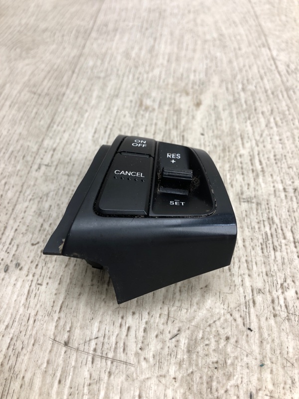 Кнопки на руль правые SORENTO XM 09-14 2010 XM 3.5 G6DC